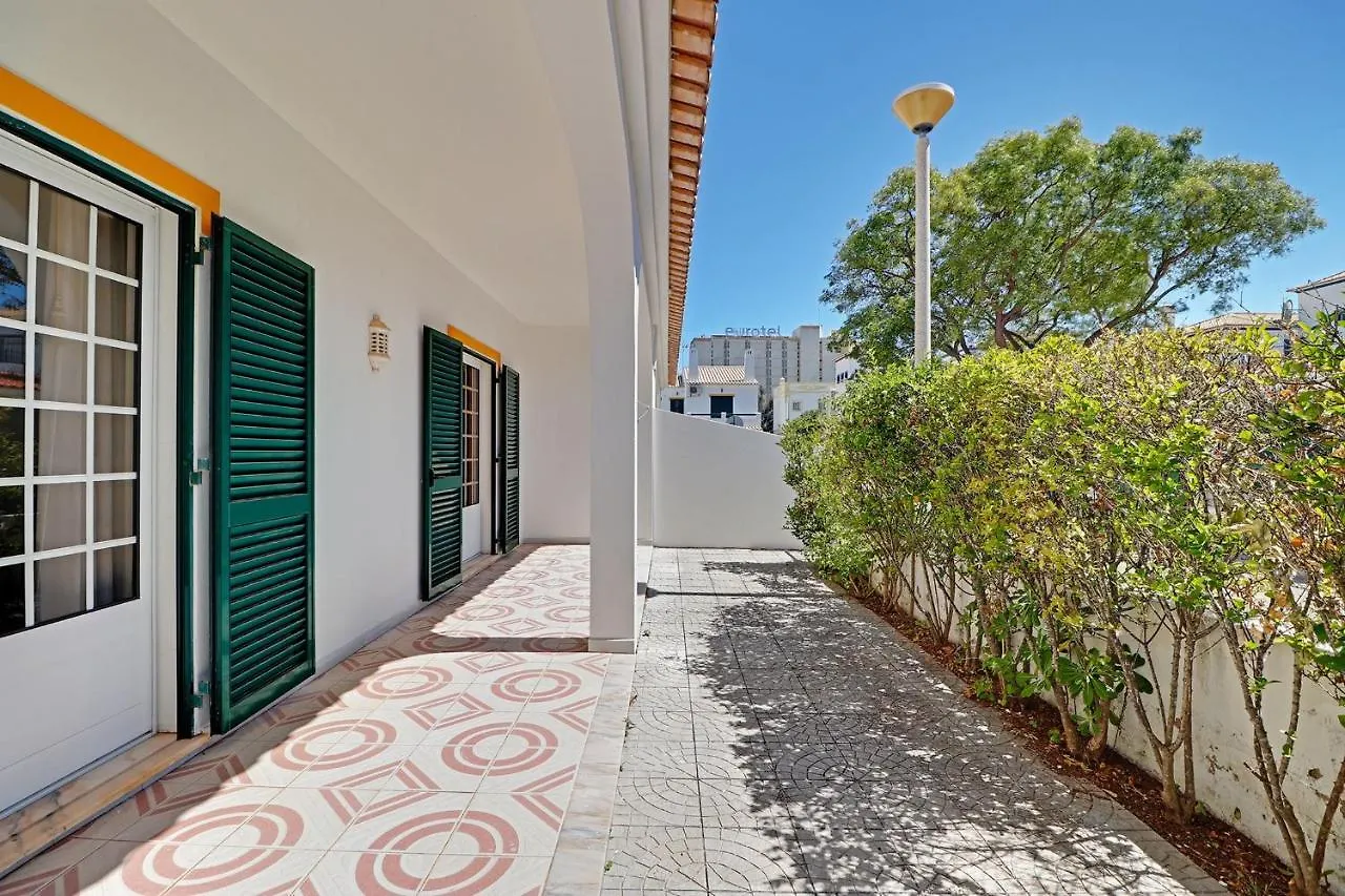 Altura Terrace By Homing